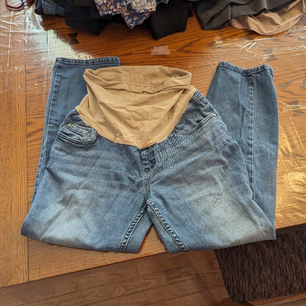 Maternity Capris